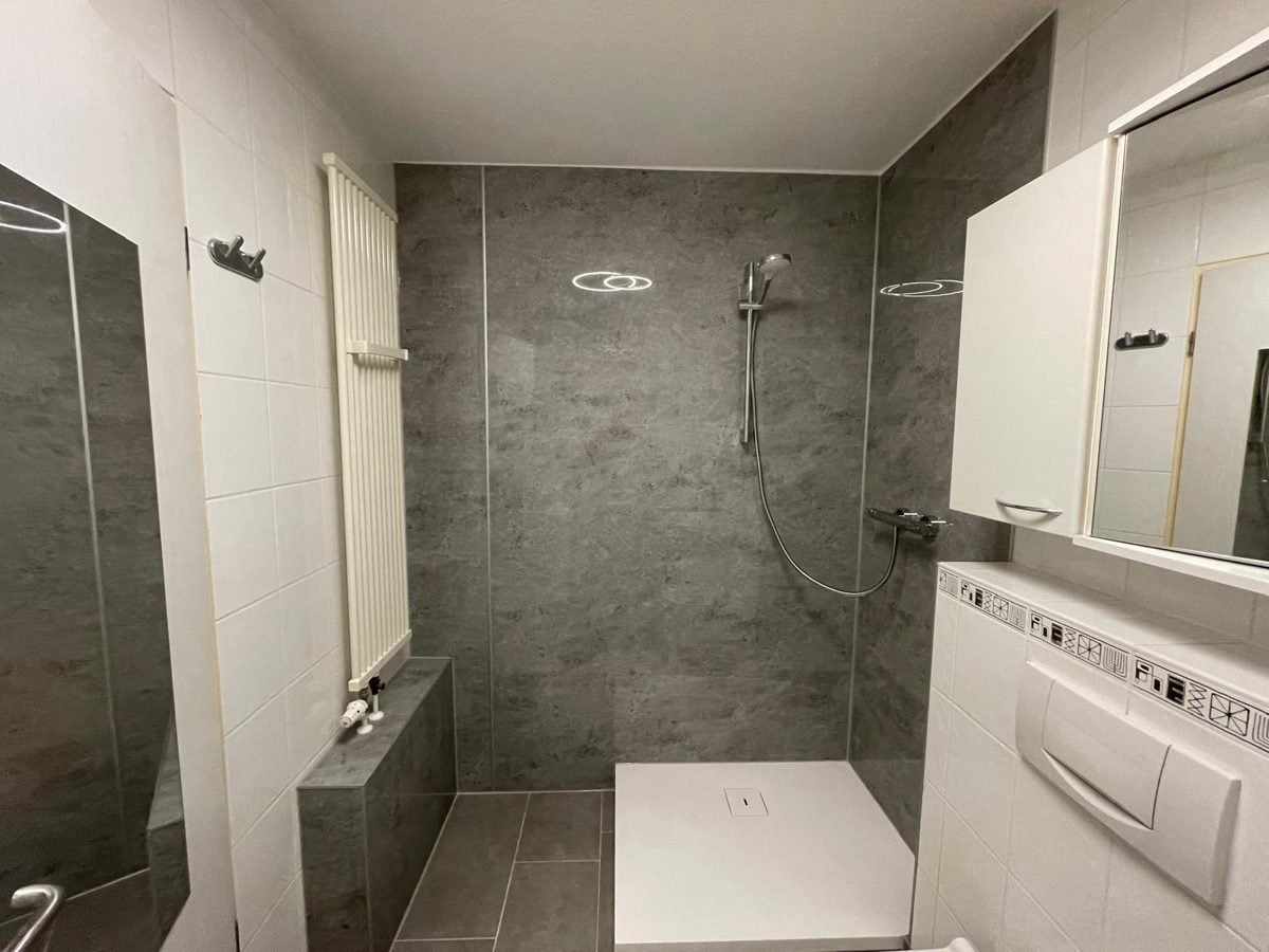 Bodengleiche Dusche in Steinoptik